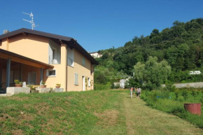 CASCINA LEGNAGO bilocale a 6 chilometri da SALO' Salo